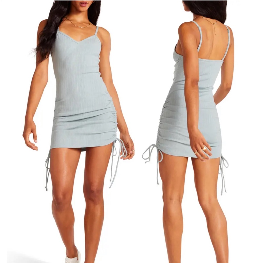 Dress - Picture 3 of 3